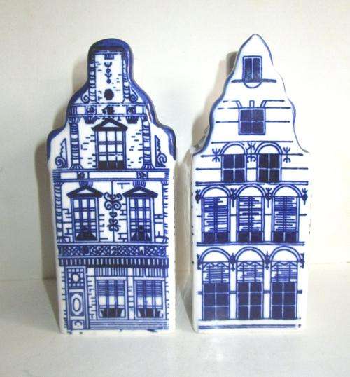 Vintage Elesva Delfts Hand Painted Holland Houses Salt & Pepper Set from Blisful