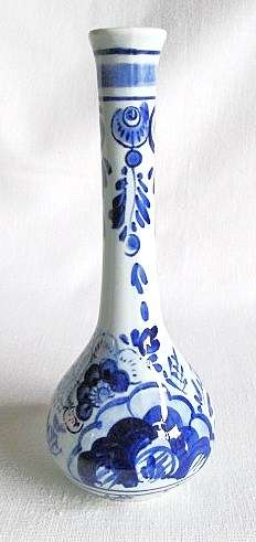 Vintage Hand Painted Floral Pattern Delft Vase from Blisful
