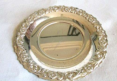 Vintage English Silver Plated Round Tray from Blisful