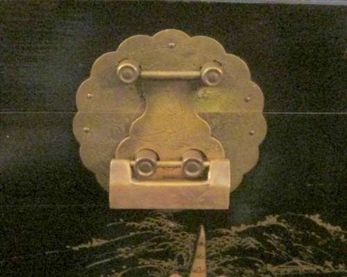Vintage Chinese Lacquer Mother of Pearl Chest Drawers from Blisful