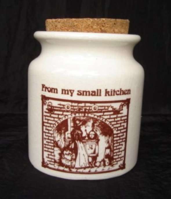 RSA ORANJE POTTERY  VILJOENSKROON JAR from BLISFUL