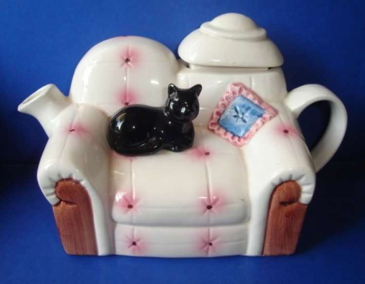 " KITTY on SETTEE " TEA POT from BLISFUL
