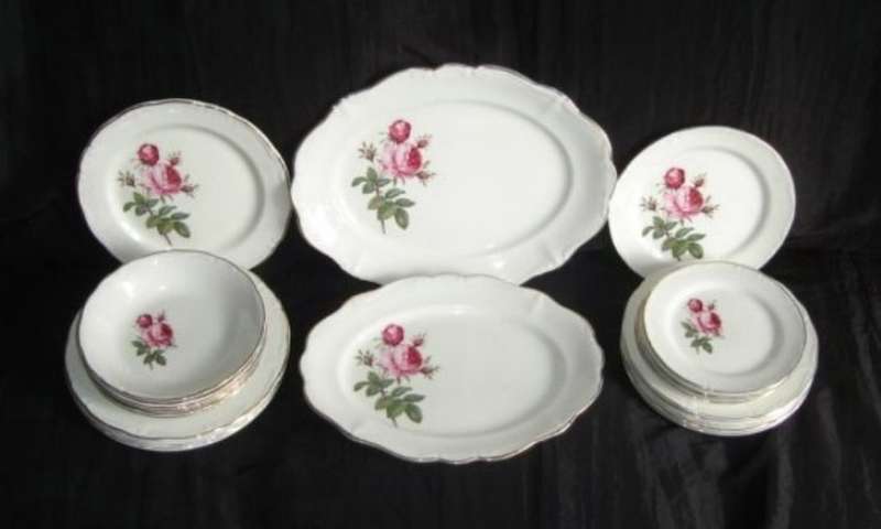 26 piece CONSTANTIA " ROSE " Dinner Service from BLISFUL