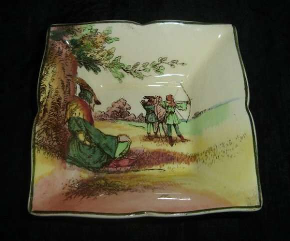 ROYAL DOULTON SERIESWARE " UNDER THE GREENWOOD TREE / ROBIN HOOD " D6341 DISH from BLISFUL