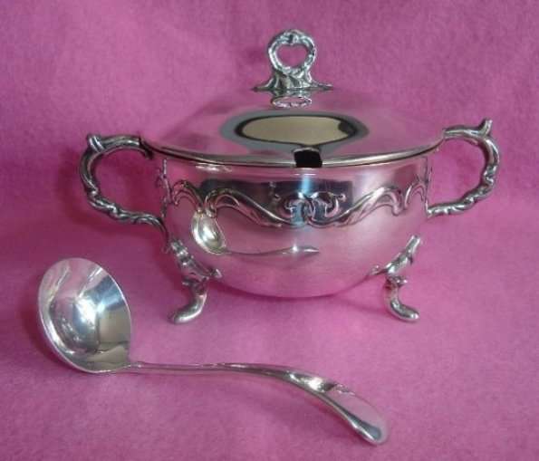 FOOTED SILVER PLATED LIDDED SUGAR POT with LADLE from BLISFUL