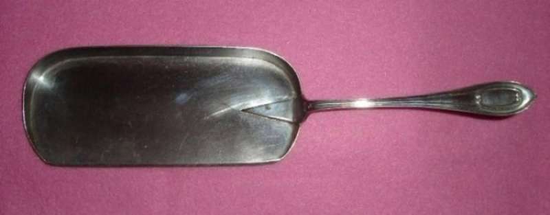 SOLID SILVER PLATED TABLE CRUMB TRAY by WALKER & HALL from BLISFUL