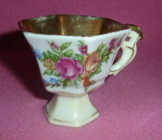 CABINET " ROSE " CUP from BLISFUL