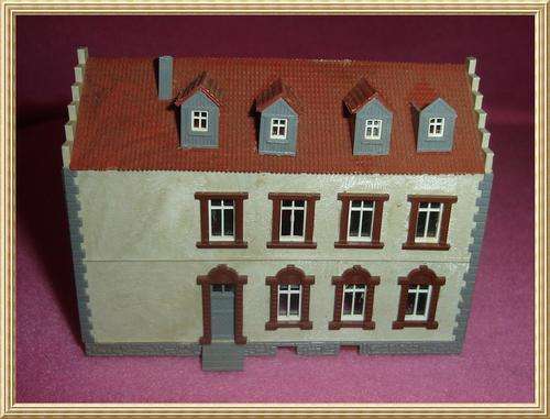 Model Railway Building 202/1 from Blisful