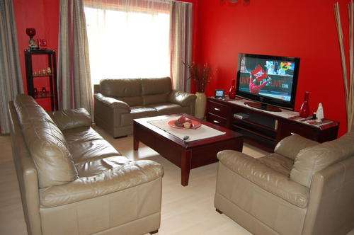 Leather Lounge suite