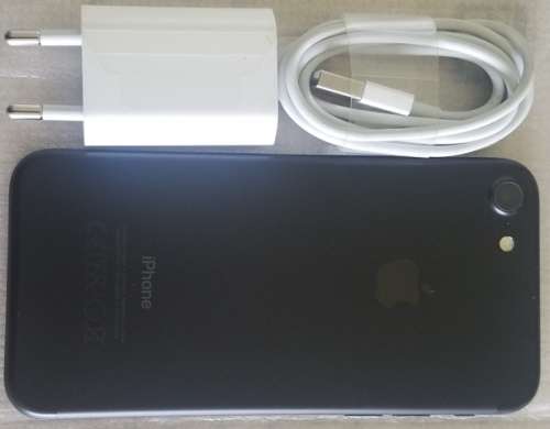 iPhone 8 64GB Like New - Never Miss It