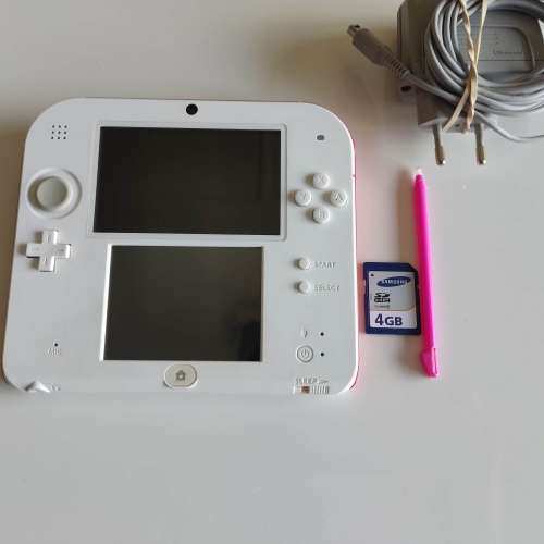 Nintendo 2ds console with charger