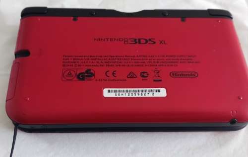 Nintendo 3ds XL console with original charger and stylus