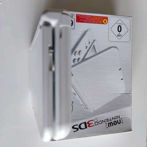 `New` Nintendo 3ds xl +box European region