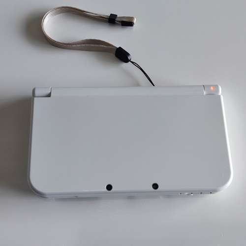 `New` Nintendo 3ds xl +box European region