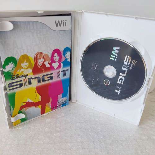 Sing it Nintendo wii +microphones