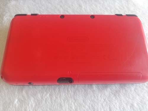 (New) Nintendo 2ds xl Pokéball limited edition console