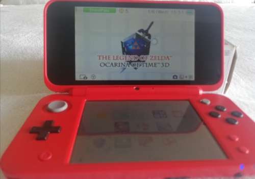 (New) Nintendo 2ds xl Pokéball limited edition console