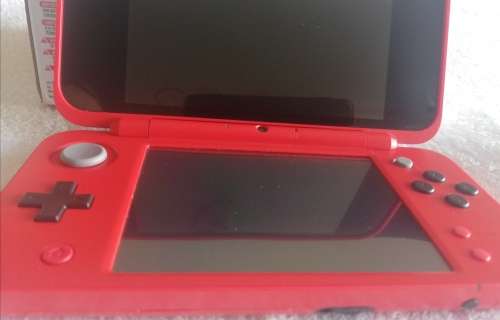 (New) Nintendo 2ds xl Pokéball limited edition console