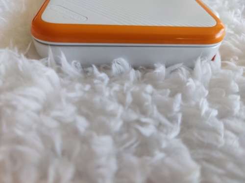 'New' Nintendo 2ds xl with memory card and original charger