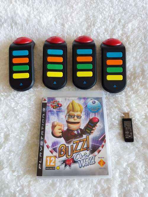 Playstation 3 game with Buzzers and dongle