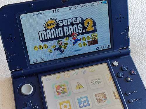 "New" Nintendo 3ds XL and charger