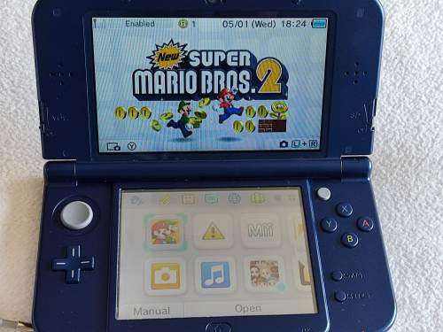 "New" Nintendo 3ds XL and charger