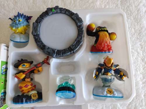 Skylanders swap force starter pack plus game Nintendo 3ds