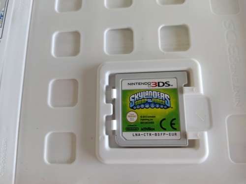 Skylanders swap force Nintendo 3ds game eurpean region