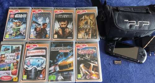 Sony psp with games incudes memory card and charger