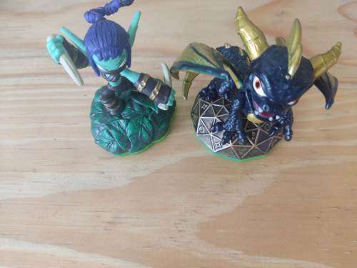 Skylanders Nintendo 3ds eur region games portal and figurines