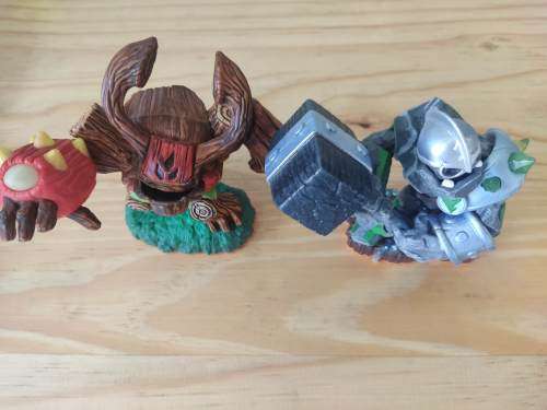 Skylanders Nintendo 3ds eur region games portal and figurines