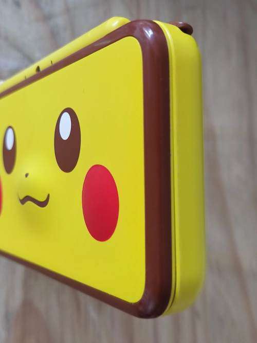 `New` Nintendo 2DS XL Pikachu Edition