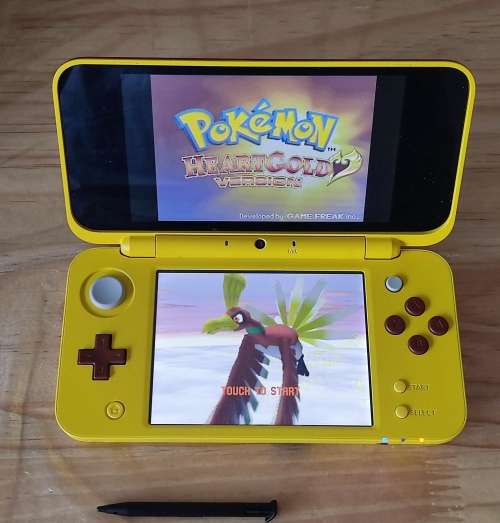 `New` Nintendo 2DS XL Pikachu Edition