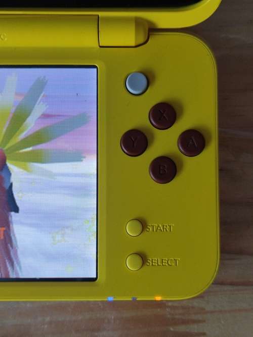 `New` Nintendo 2DS XL Pikachu Edition