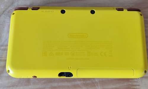 `New` Nintendo 2DS XL Pikachu Edition