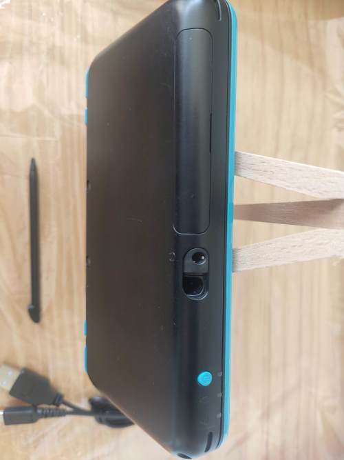 `New` Nintendo 2ds xl console /please read description