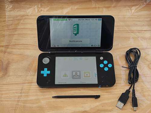 `New` Nintendo 2ds xl console /please read description