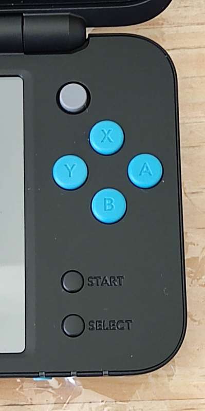 `New` Nintendo 2ds xl boxed