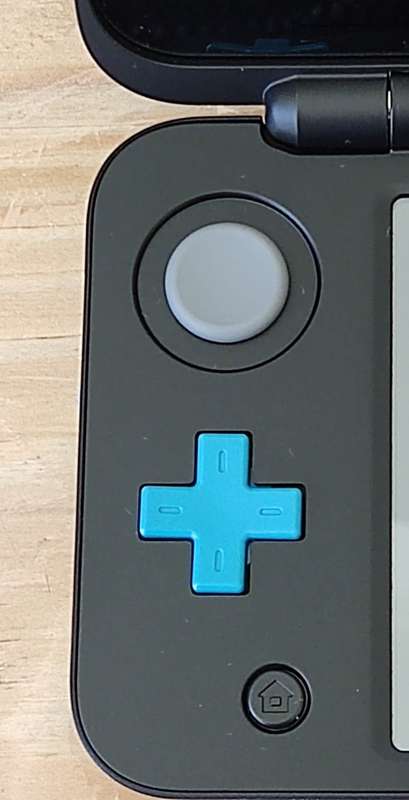 `New` Nintendo 2ds xl boxed