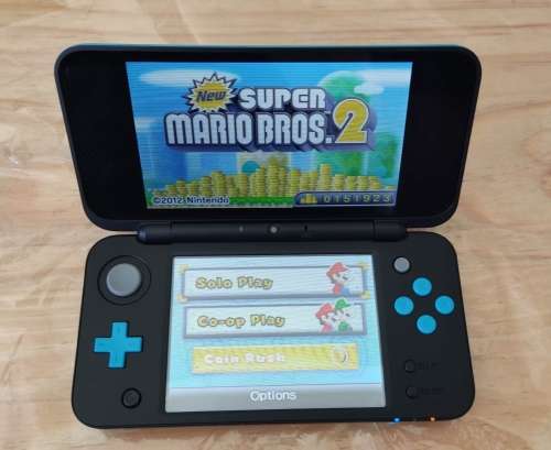 `New` Nintendo 2ds xl boxed