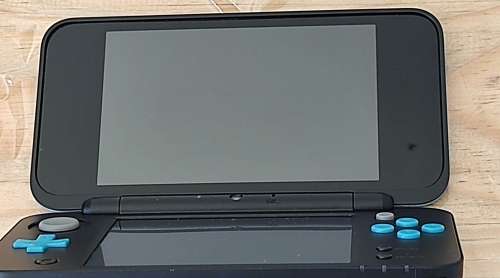 `New` Nintendo 2ds xl boxed