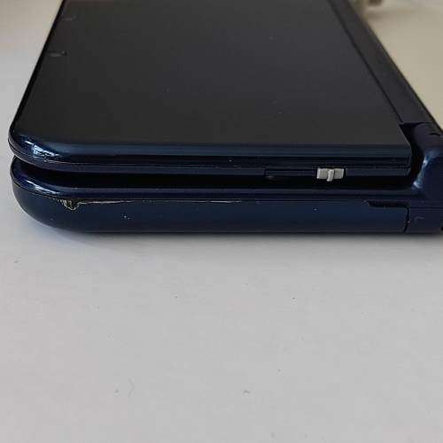 `New` Nintendo 3ds XL console +charger
