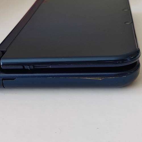 `New` Nintendo 3ds XL console +charger