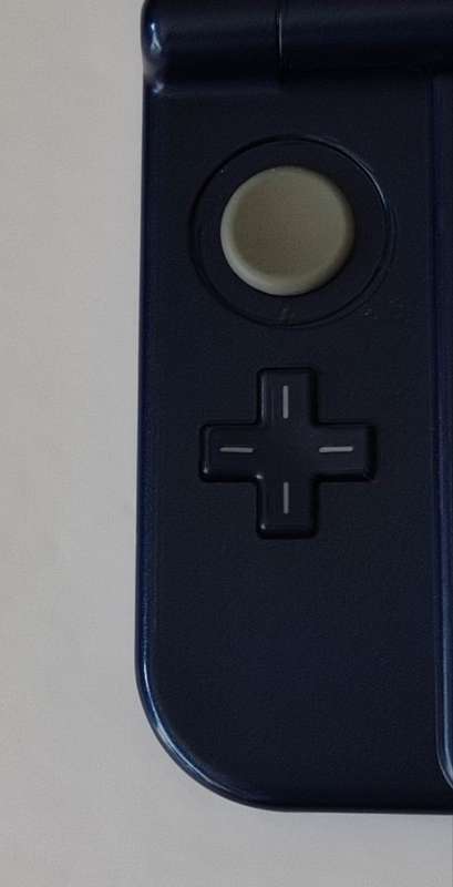 `New` Nintendo 3ds XL console +charger