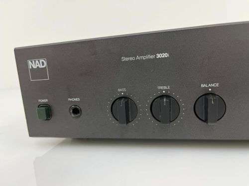 NAD 3020i Stereo Amplifier