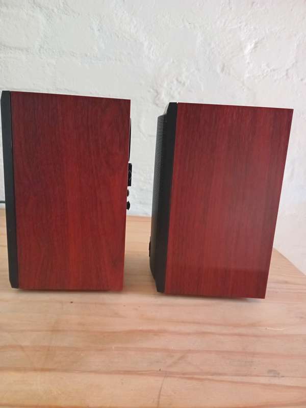 Boston CR57 Bookshelf Speaker