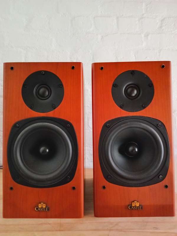 Castle Knight 2 Bookshelf Speakers