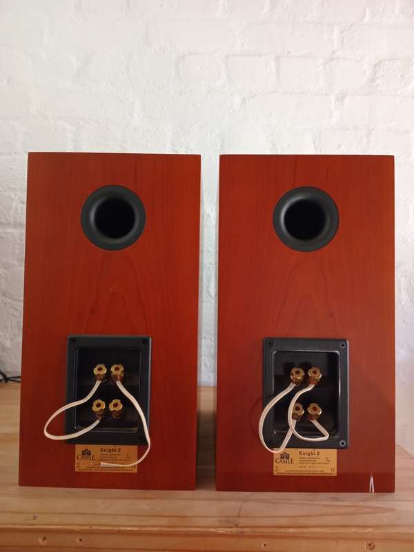 Castle Knight 2 Bookshelf Speakers