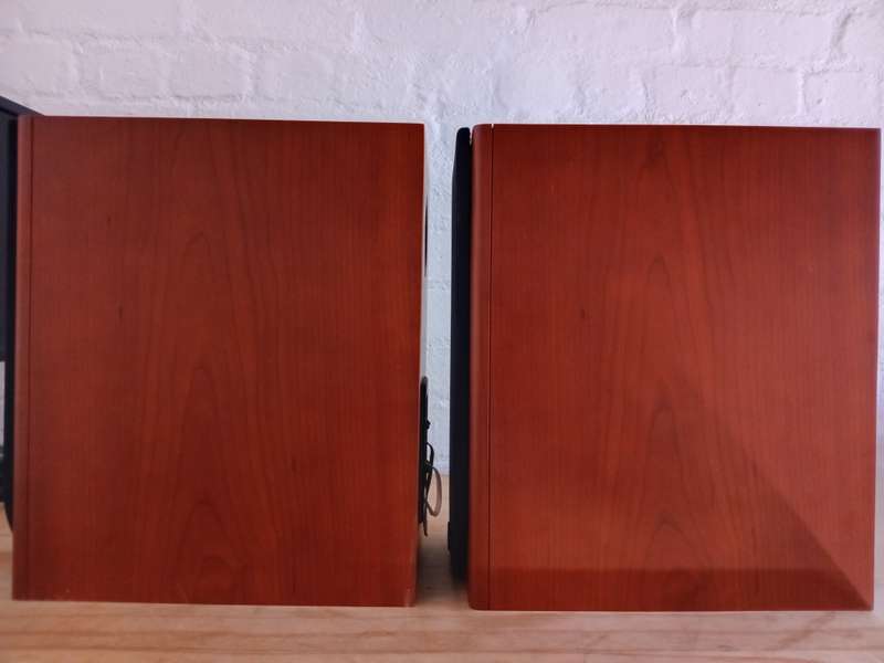 Castle Knight 2 Bookshelf Speakers