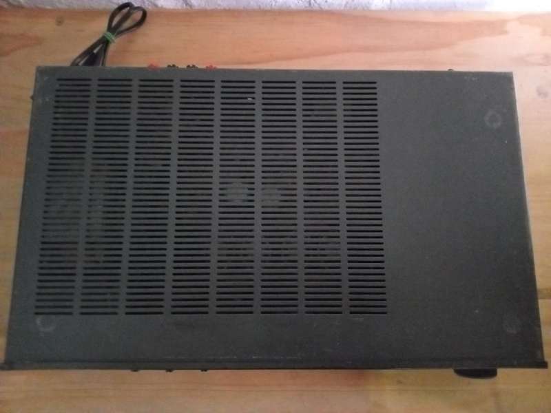 NAD 3020i Stereo Amplifier